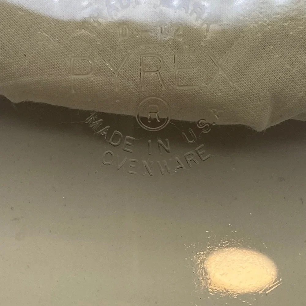 Vintage Pyrex 9 Inch Pie Plate 209 Amber Brown Fireside Glass USA Retro Bake MCM